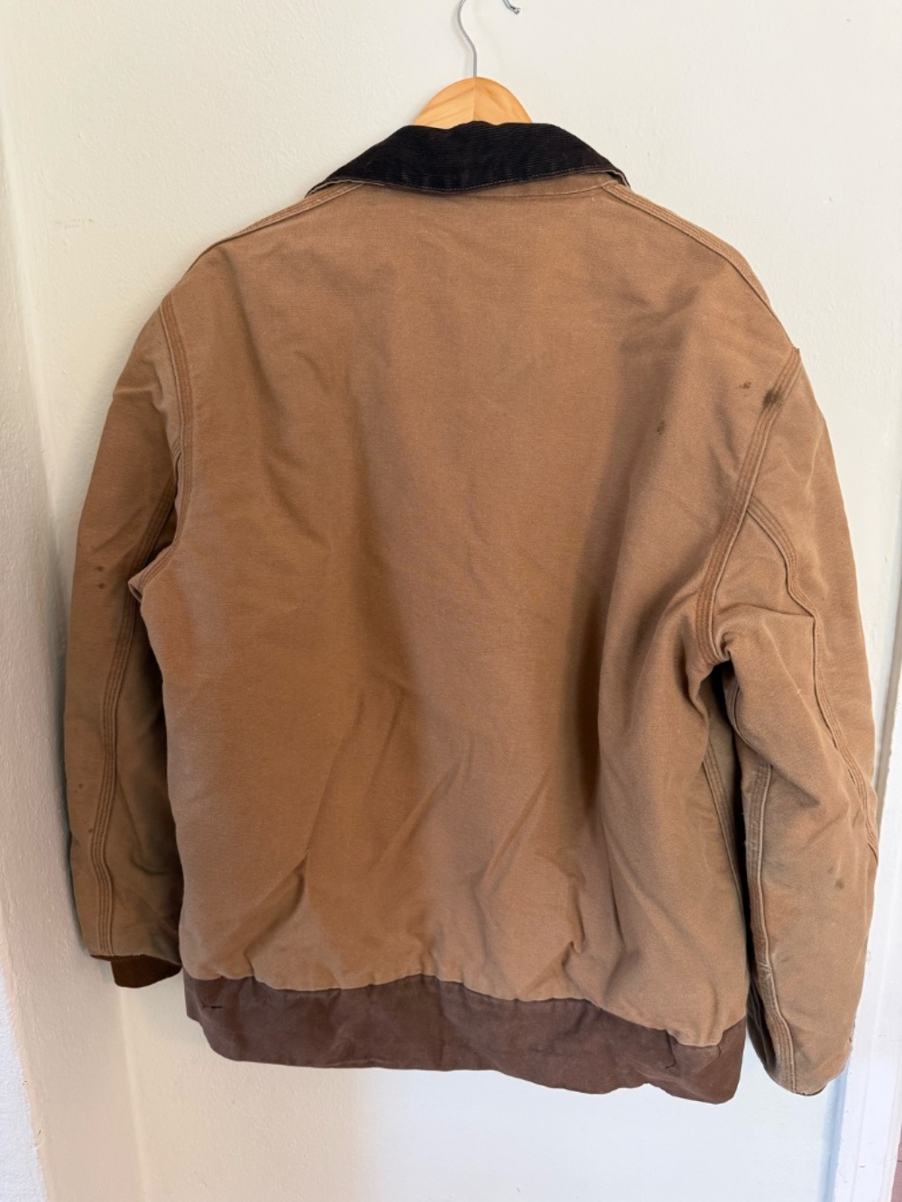 Carhartt Work Jacket - Picture 5 of 5